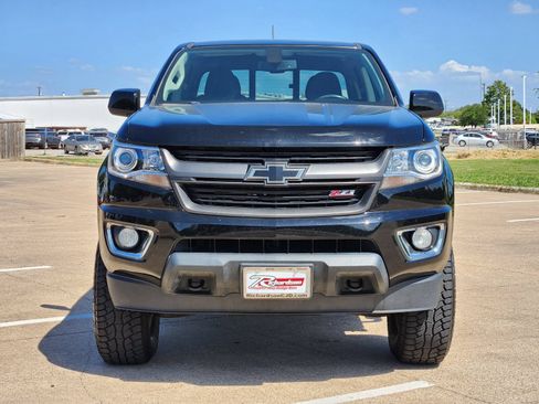 Used 2017 Chevrolet Colorado Z71 AWD/4WD image 7