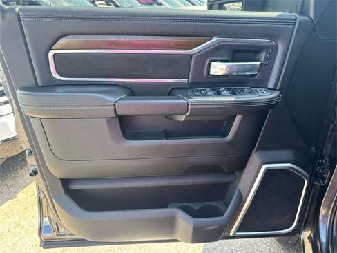 Used 2023 RAM 2500 Laramie image 24