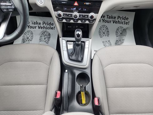 Used 2019 Hyundai Elantra Value Edition FWD image 19