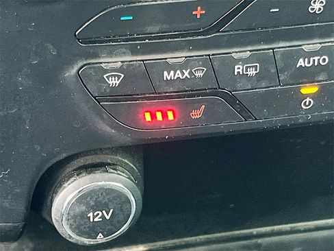 Used 2020 Ford Ranger Lariat w/ Technology Package image 19