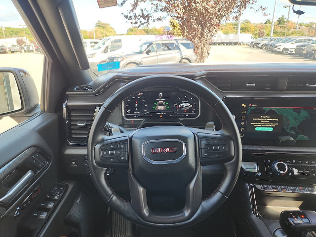 Used 2025 GMC Sierra 1500 AT4 w/ AT4 Premium Package AWD/4WD image 9