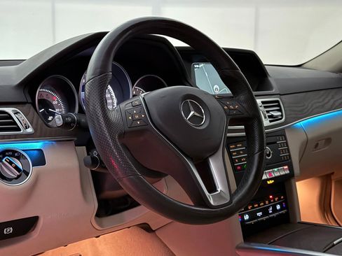 Used 2016 Mercedes-Benz E 350 4MATIC Sedan image 19