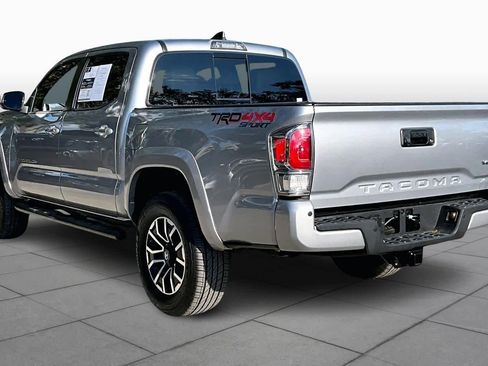 Used 2020 Toyota Tacoma TRD Sport w/ Technology Package image 12