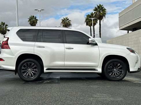 Used 2020 Lexus GX 460 Premium image 3