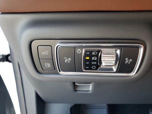 New 2026 Lincoln Nautilus Reserve AWD/4WD image 14