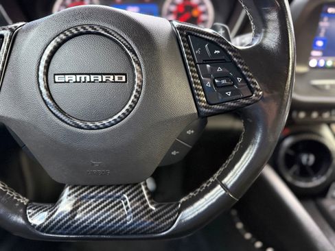 Used 2020 Chevrolet Camaro LT RWD image 27