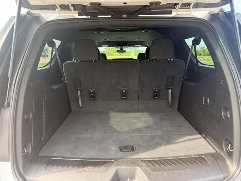 Used 2021 GMC Yukon XL SLE w/ Gmc Pro Safety Plus Package AWD/4WD image 22