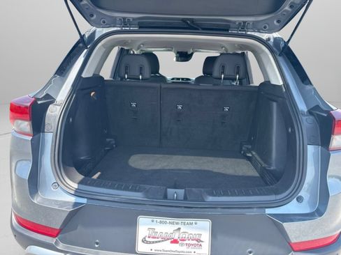 Used 2021 Chevrolet TrailBlazer LT w/ Premium Seating Package FWD image 24