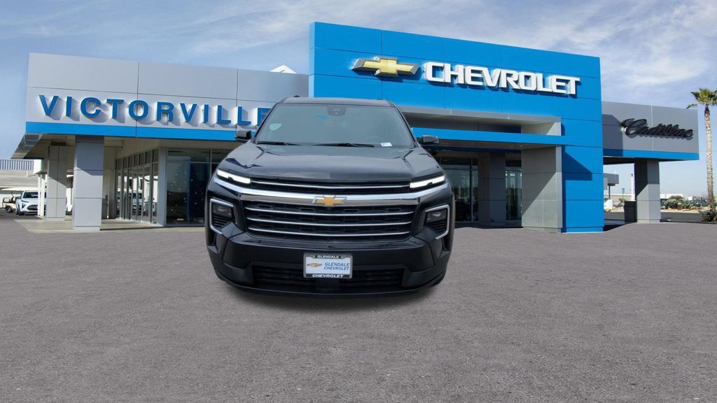 Certified 2024 Chevrolet Traverse LT AWD/4WD image 3