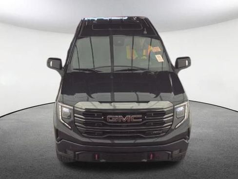 Used 2023 GMC Sierra 1500 AT4 w/ Technology Package AWD/4WD image 2