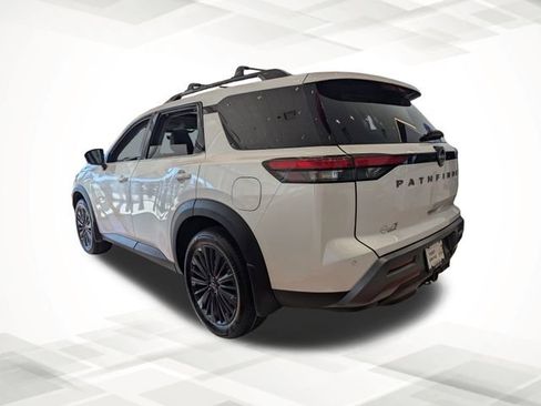 New 2026 Nissan Pathfinder SL image 7