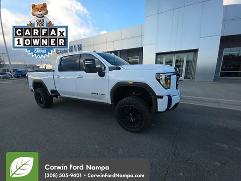 Used 2024 GMC Sierra 2500 AT4 w/ AT4 Premium Plus Package image 10