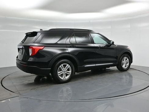 Certified 2022 Ford Explorer XLT image 26