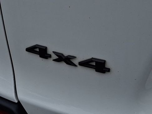 Used 2019 Jeep Cherokee Trailhawk image 33