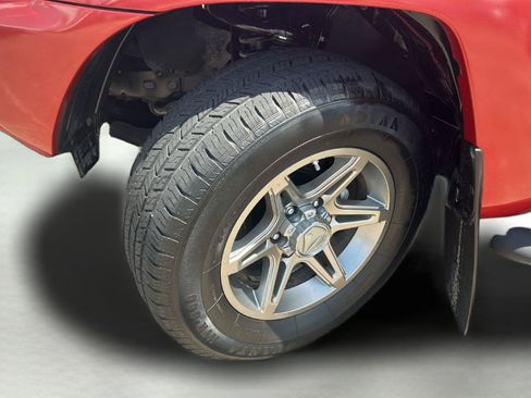 Used 2013 Toyota Tacoma PreRunner w/ SR5 Pkg RWD image 28
