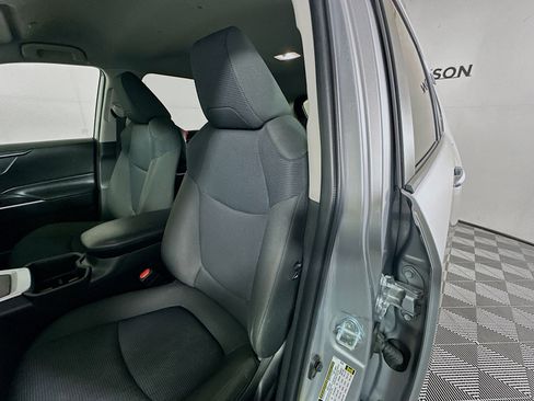 Used 2024 Toyota RAV4 LE image 12