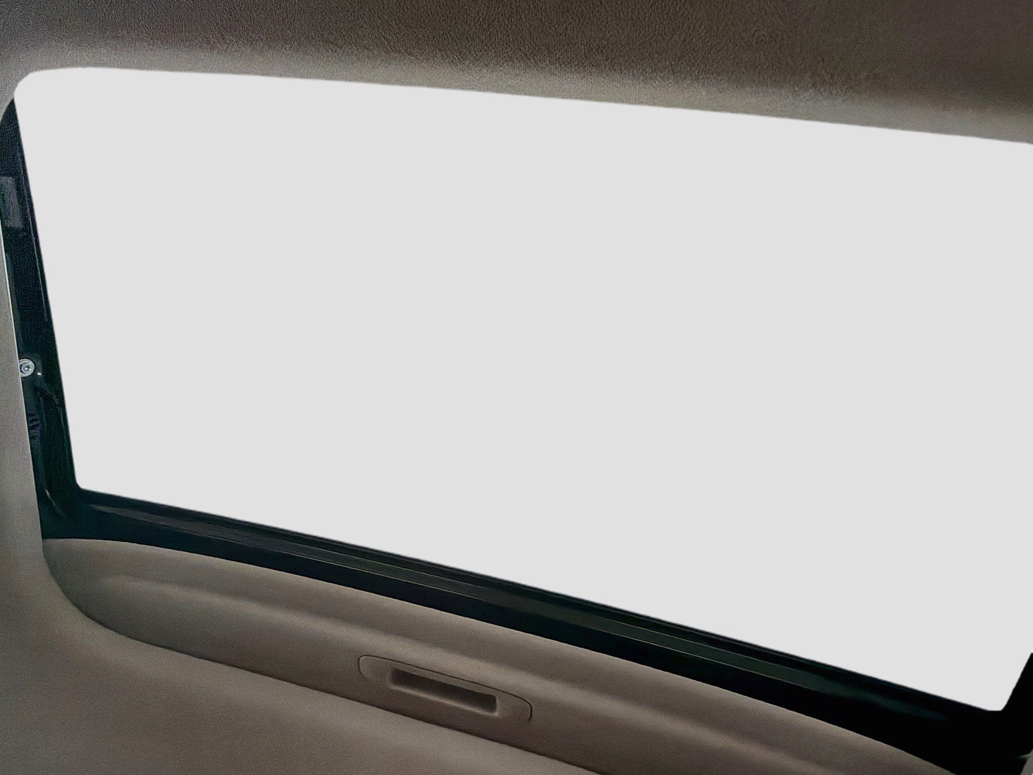 Used 2025 Hyundai Venue SEL FWD image 24