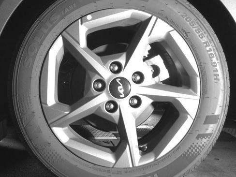 Used 2025 Kia K4 FWD image 11