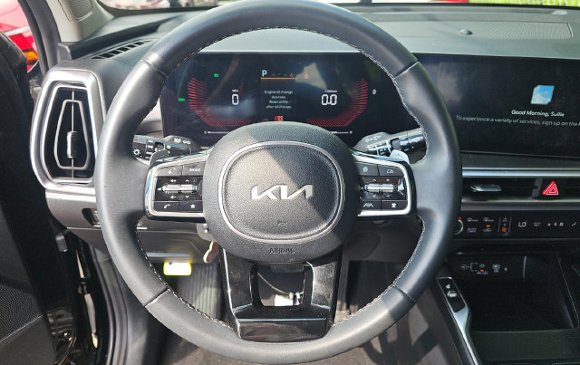 Used 2025 Kia Sorento EX AWD/4WD image 7