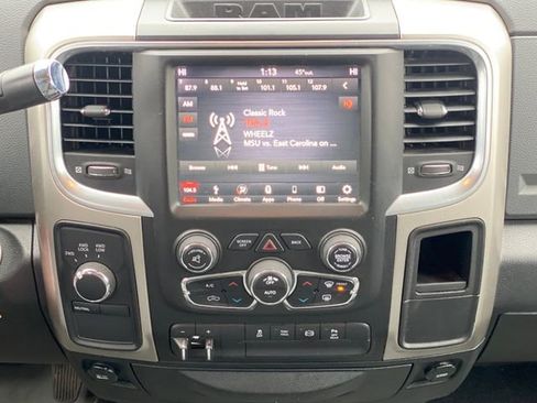 Used 2018 RAM 2500 SLT image 22