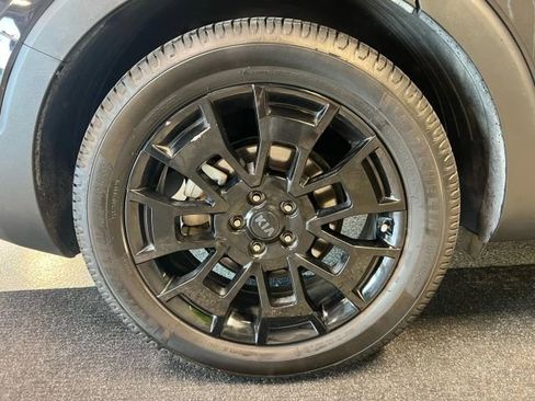 Used 2021 Kia Telluride SX w/ SX Prestige Package image 19