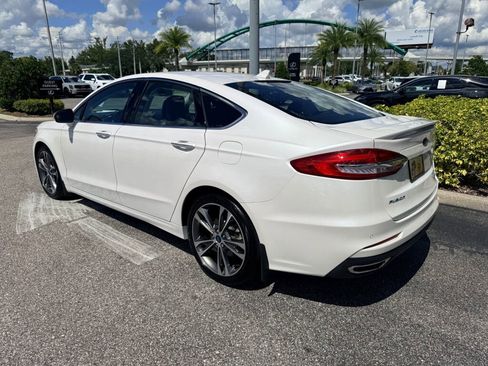Used 2019 Ford Fusion Titanium image 2