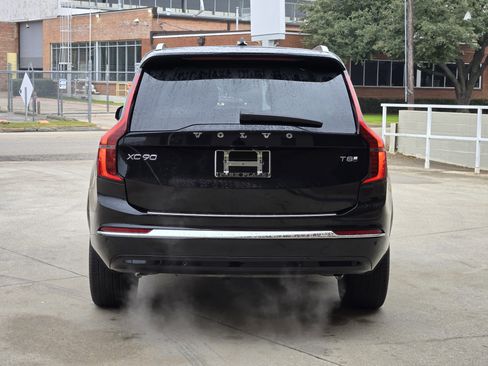 New 2025 Volvo XC90 T8 Core w/ Protection Package image 8