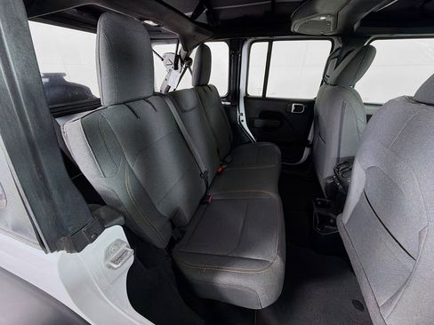 Used 2025 Jeep Wrangler Sport image 26