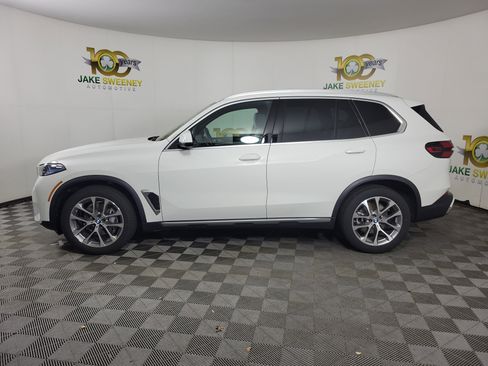 Certified 2026 BMW X5 xDrive40i w/ Climate Comfort Package image 4