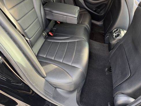 Used 2021 Mercedes-Benz C 300 Sedan image 34