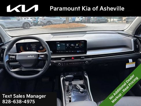 New 2026 Kia Sorento S w/ S Panoramic Sunroof Package FWD image 7
