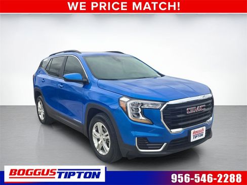 Used 2024 GMC Terrain SLE w/ Driver Convenience Package image 1