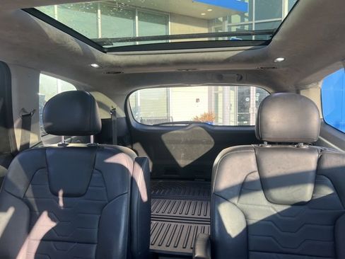 Used 2021 Kia Telluride SX w/ SX Prestige Package image 16