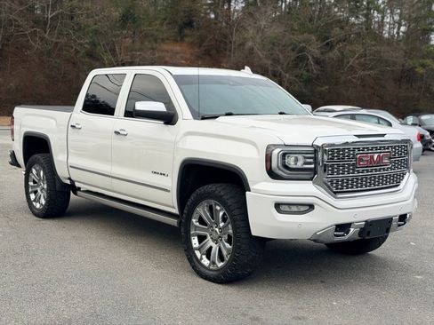 Used 2017 GMC Sierra 1500 Denali image 3