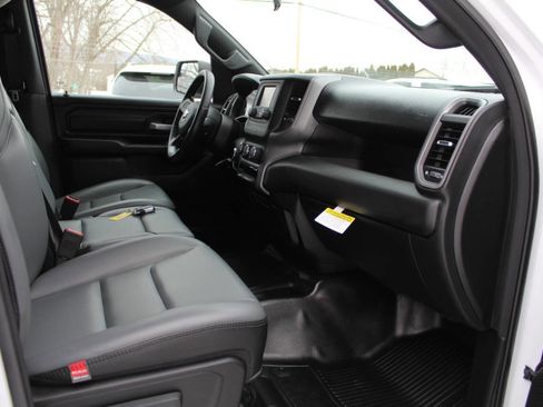 Used 2024 RAM 1500 Tradesman w/ Tradesman Group image 5