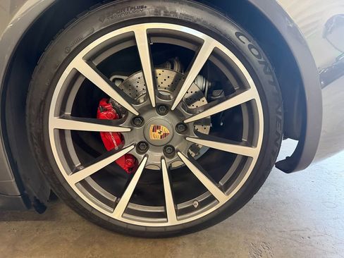 Used 2013 Porsche 911 Carrera 4S image 19
