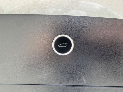 Used 2018 Tesla Model X 100D AWD/4WD image 21