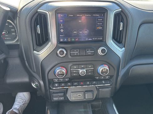 Used 2020 GMC Sierra 2500 Denali w/ Denali Ultimate Package image 10