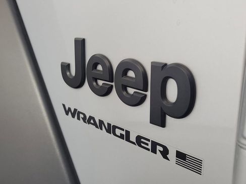 Used 2024 Jeep Wrangler Sport image 7