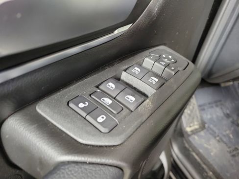 New 2026 RAM 1500 4x4 Crew Cab image 14