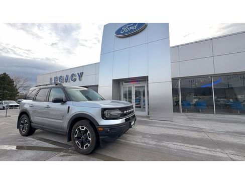 Used 2023 Ford Bronco Sport Outer Banks w/ Tech Package image 1