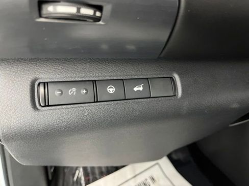 Used 2023 Nissan Pathfinder SL FWD image 29