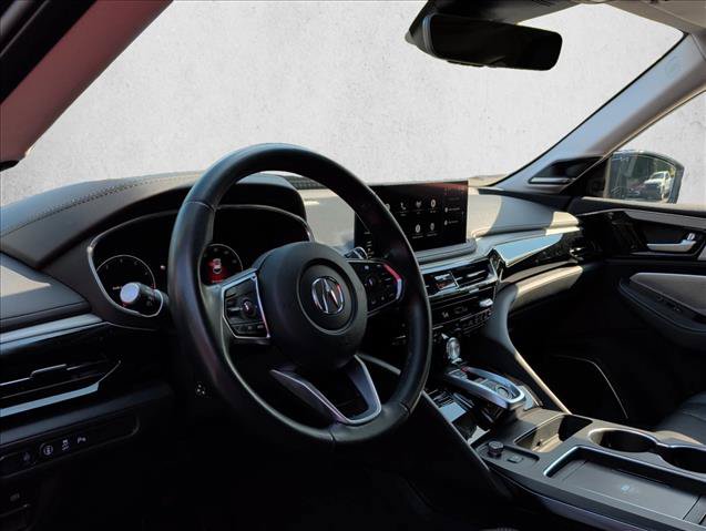 Used 2025 Acura MDX w/ Technology Package FWD image 9