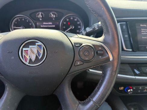 Used 2021 Buick Enclave Essence AWD/4WD image 20