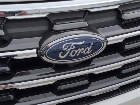 New 2026 Ford Explorer Active image 17