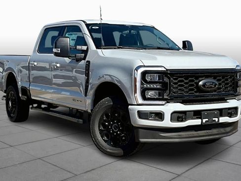 New 2026 Ford F250 XLT w/ XLT Premium Package AWD/4WD image 2