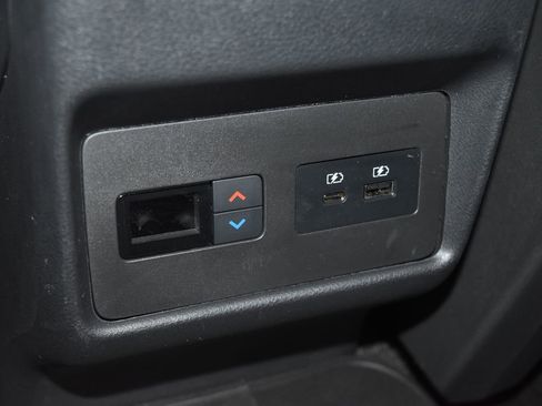 Used 2023 Nissan Rogue SL w/ SL Premium Package image 24