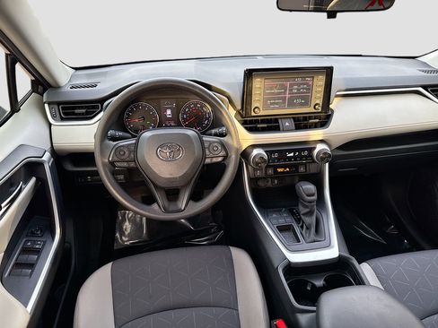 Used 2019 Toyota RAV4 XLE image 17