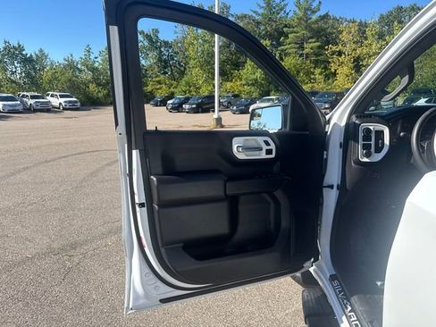 Used 2024 Chevrolet Silverado 1500 Custom image 24