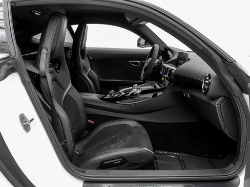 Used 2018 Mercedes-Benz AMG GT R image 37